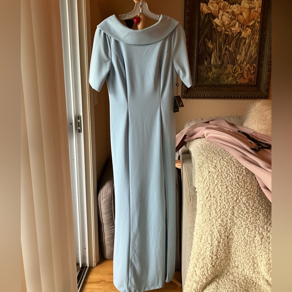 Adrianna Papell  blue mist gown sz 8